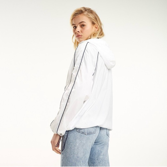 Tommy Hilfiger Anorak Windbreaker - Picture 2 of 3
